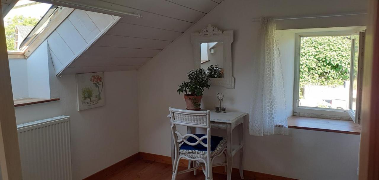 Gite Les Petits Chemins Ledeuix Eksteriør bilde
